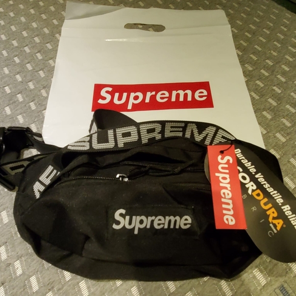 Supreme Fanny Pack Men